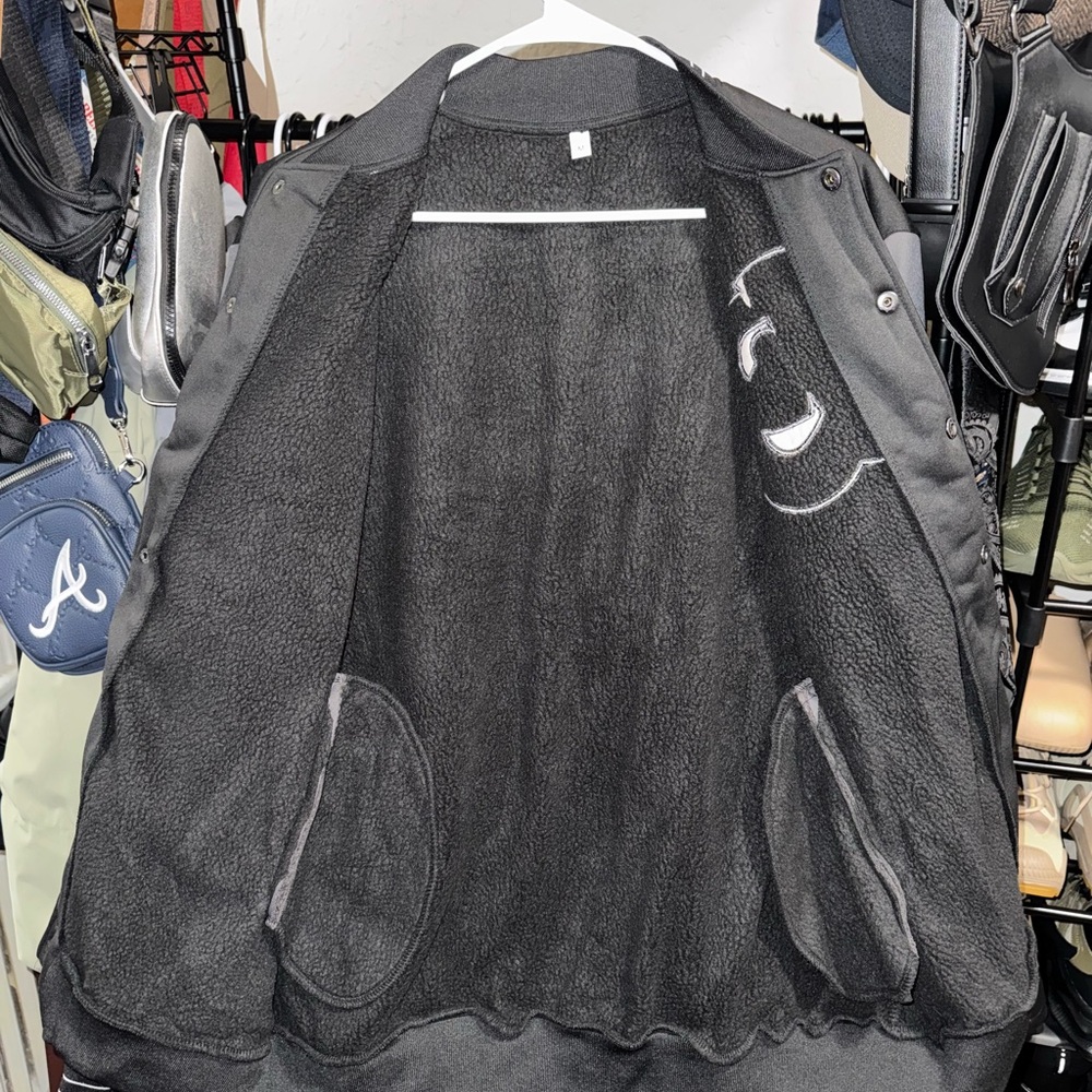 SOLD‼️ Men's Black and Gray Varsity Jacket - Picture 5 of 6